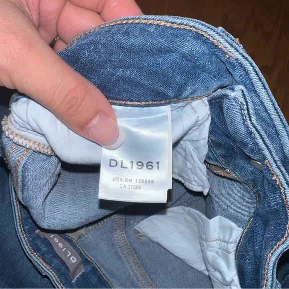 DL1961 Crystal-Embellished Cropped Mid Rise Instasculpt Skinny Jeans Size 26 - Picture 12 of 12